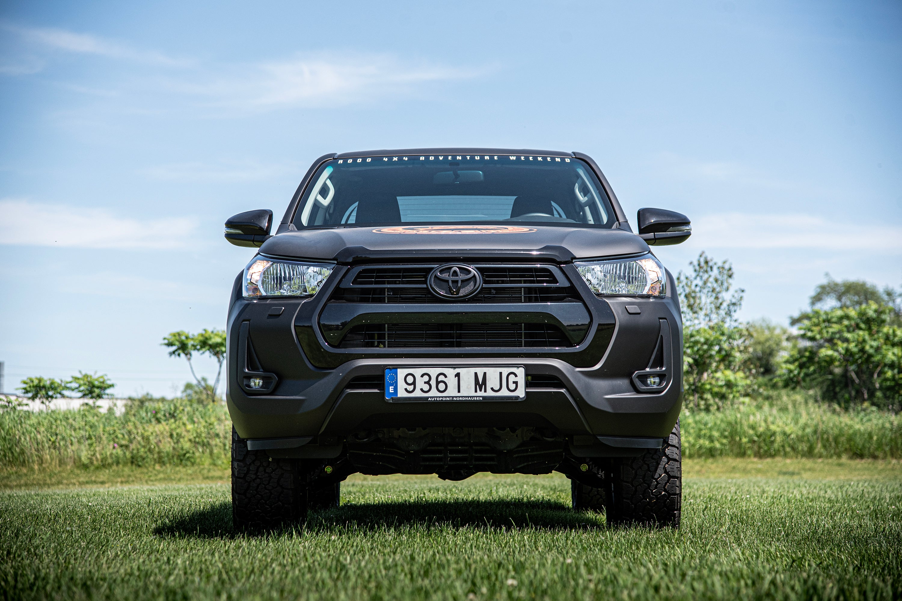 https://serenity-foxfactory.asset.akeneo.cloud/fox_asset_family/media/Toyota_Hilux_2024_B3in_12.jpg