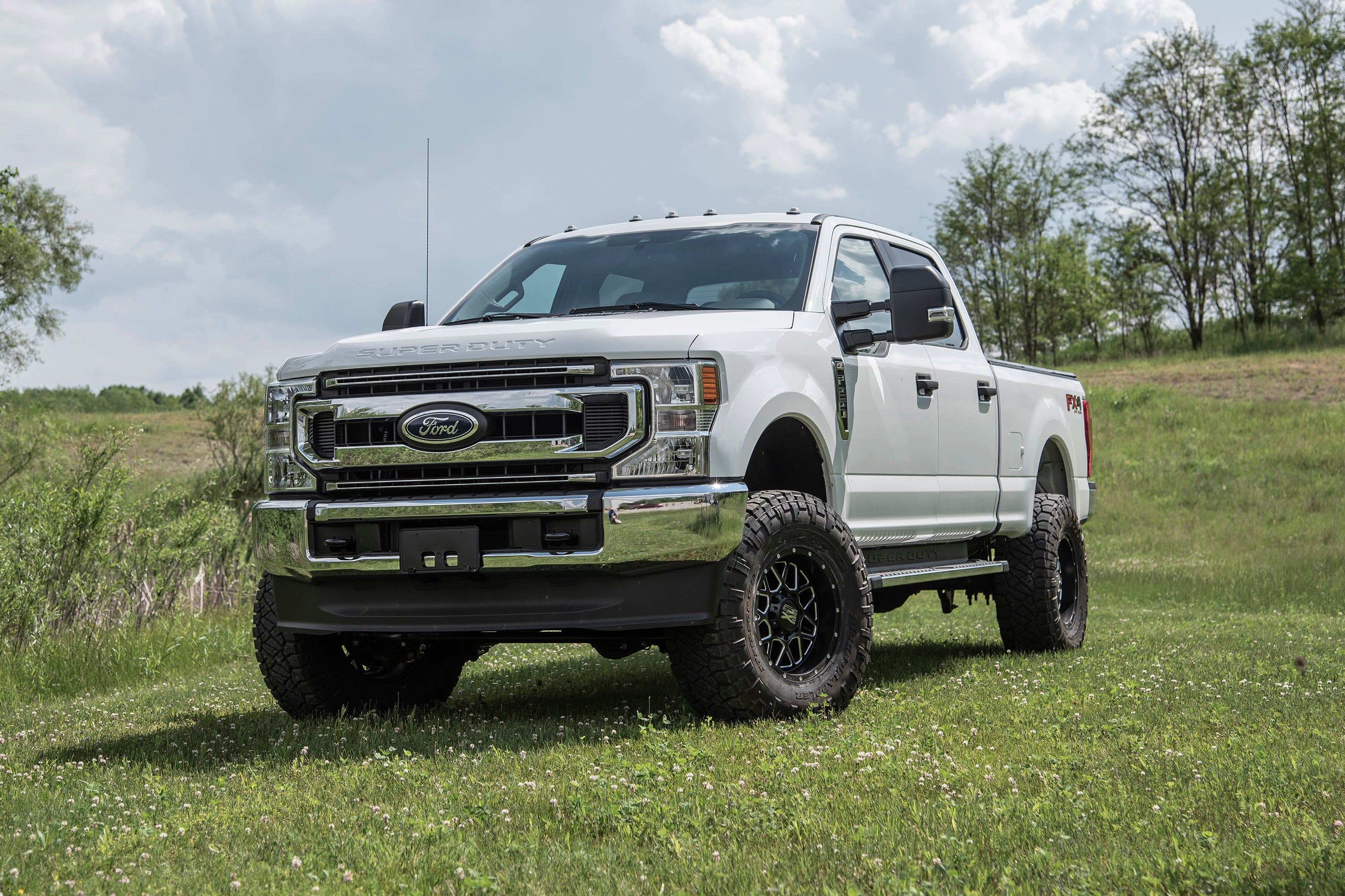 https://serenity-foxfactory.asset.akeneo.cloud/fox_asset_family/media/F250_2020_B5in_01.jpg