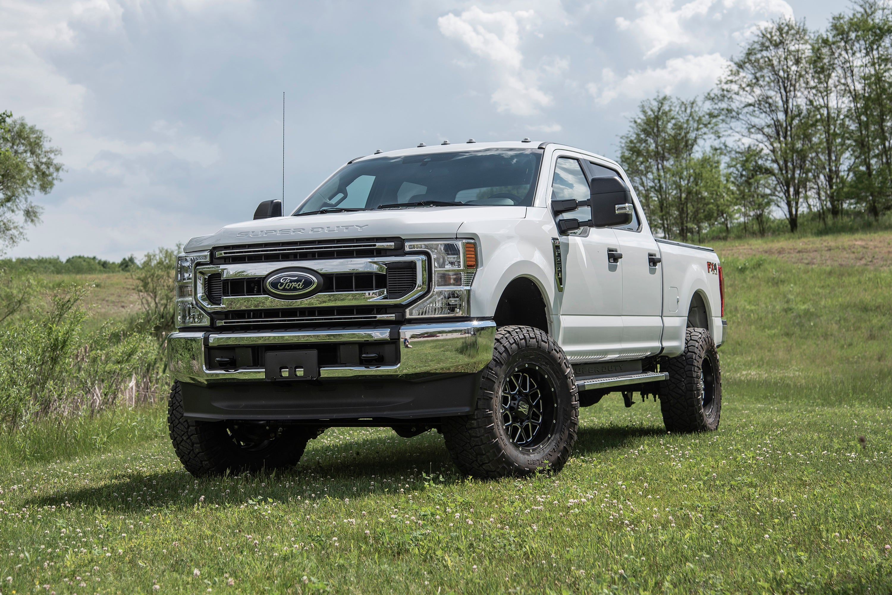 5 Inch Lift Kit w/ 4-Link | Ford F250/F350 Super Duty (20-22) 4WD | Gas