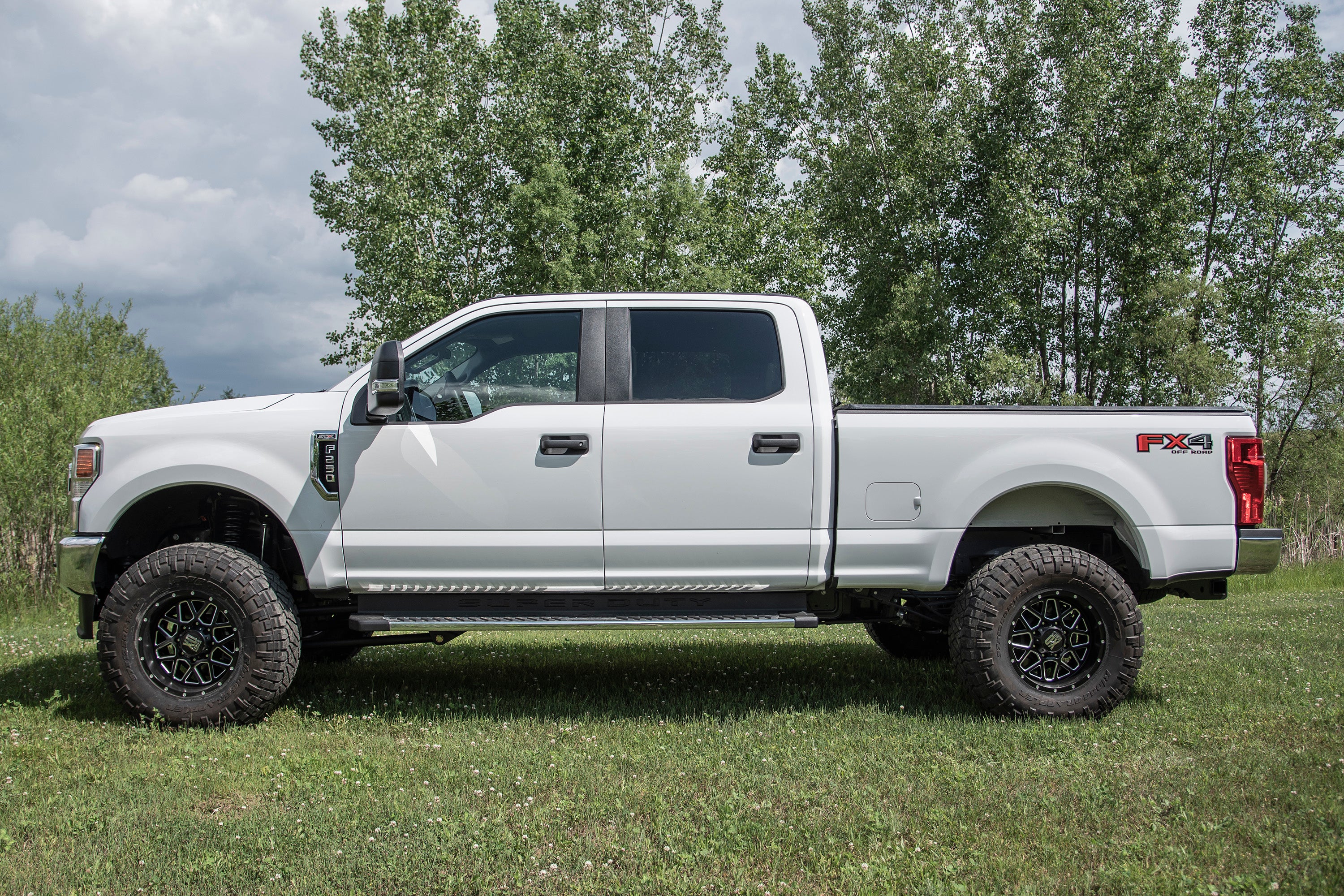 5 Inch Lift Kit w/ Radius Arm | Ford F250/F350 Super Duty (20-22) 4WD | Gas