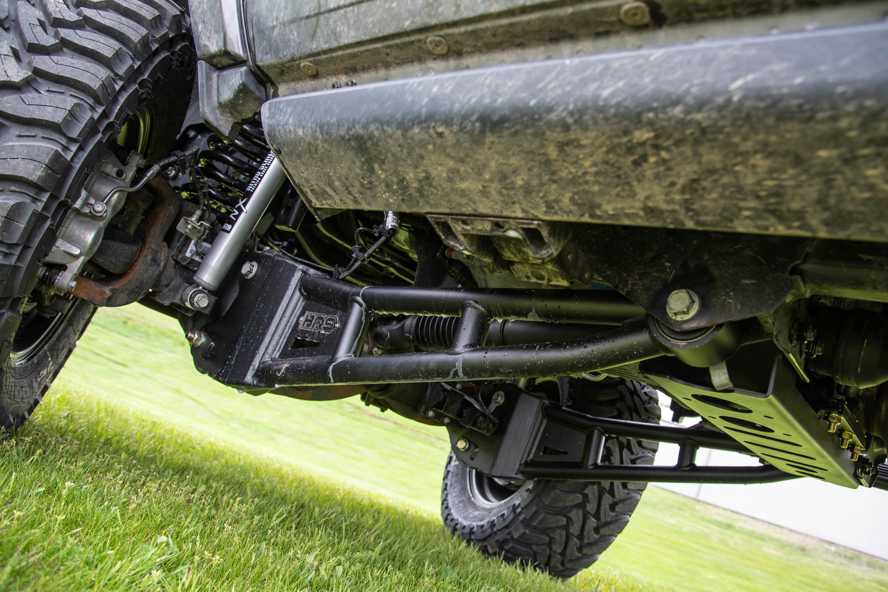 5.5 Inch Lift Kit w/ Radius Arm | Ram 3500 (19-24) 4WD | Gas