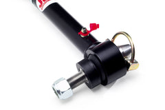 https://serenity-foxfactory.asset.akeneo.cloud/fox_asset_family/media/jks_2000_2001_sway_bar_disconnect_rotation_3.